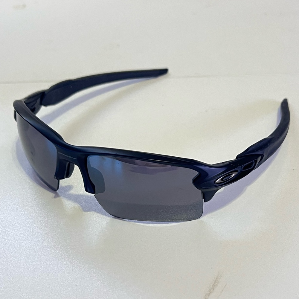 Oakley OO9188 Flak® 2.0 XL Men’s Sunglasses / Shades